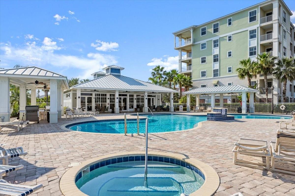 2 RIVERWALK DRIVE 402