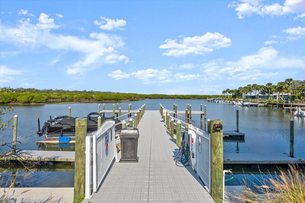2 RIVERWALK DRIVE 402