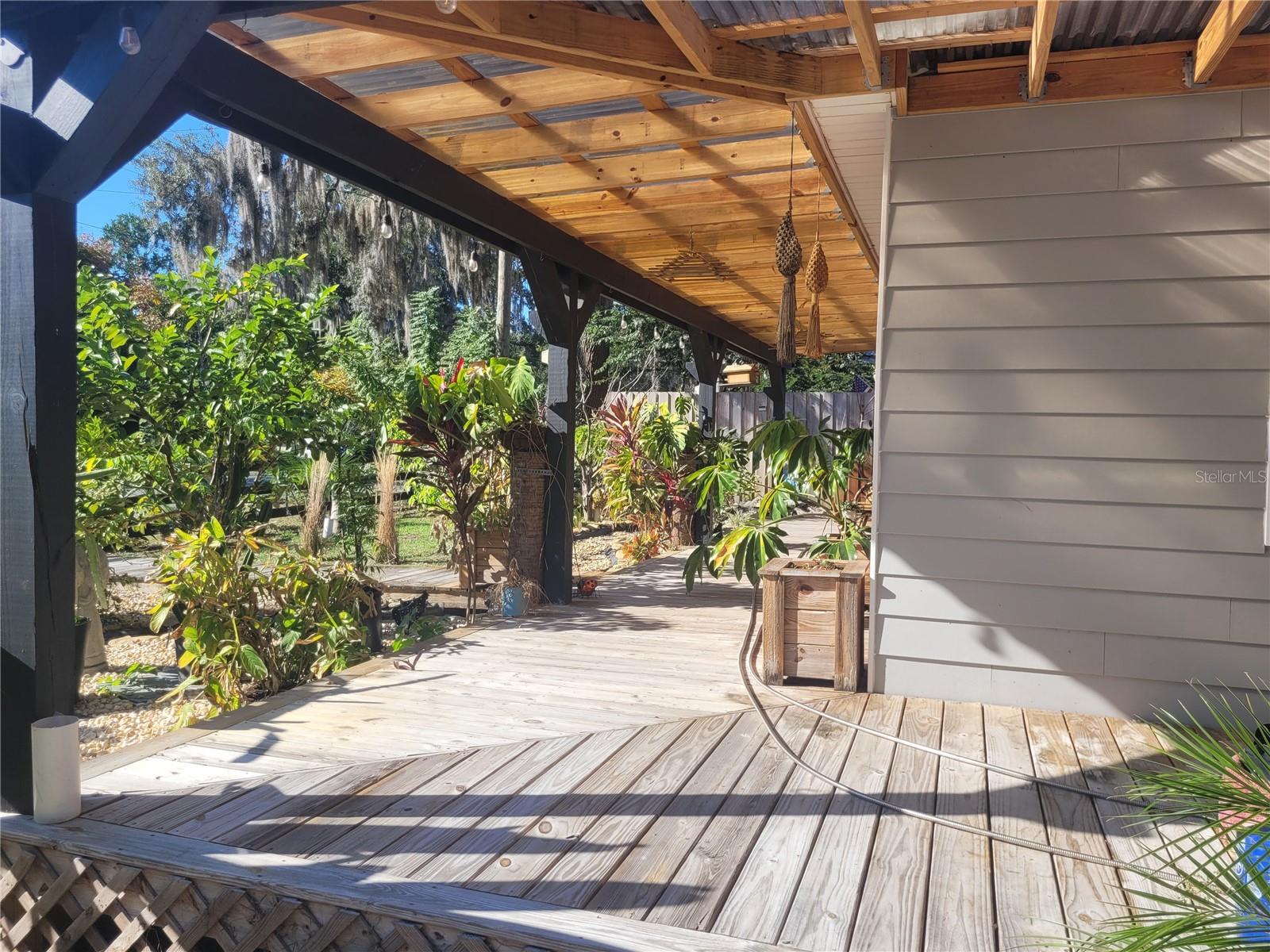 HICKORY HILL RETREATS UNIT 03 - Residential