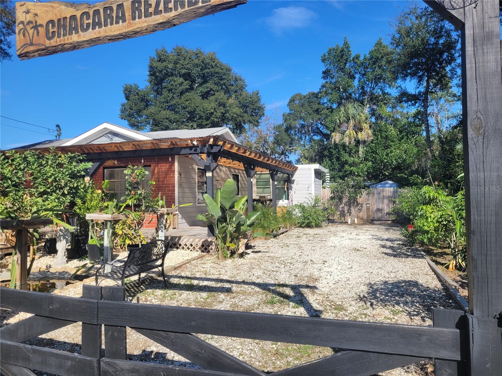 HICKORY HILL RETREATS UNIT 03 - Residential