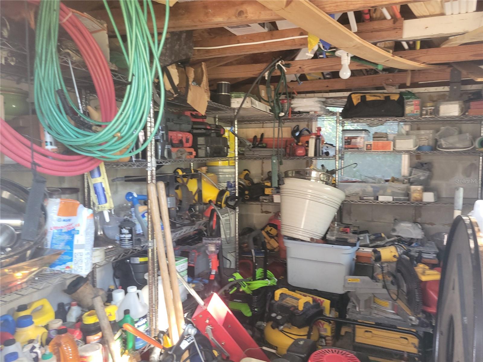 HICKORY HILL RETREATS UNIT 03 - Residential