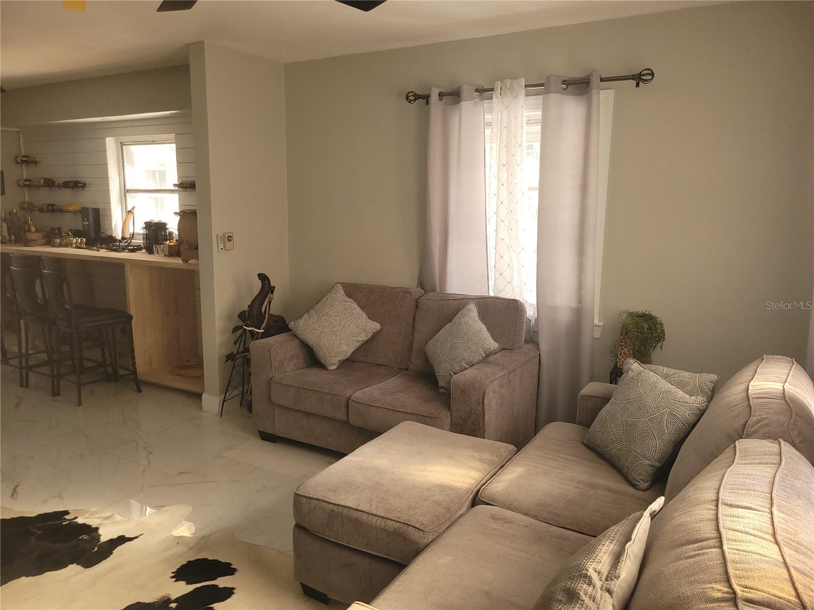 HICKORY HILL RETREATS UNIT 03 - Residential