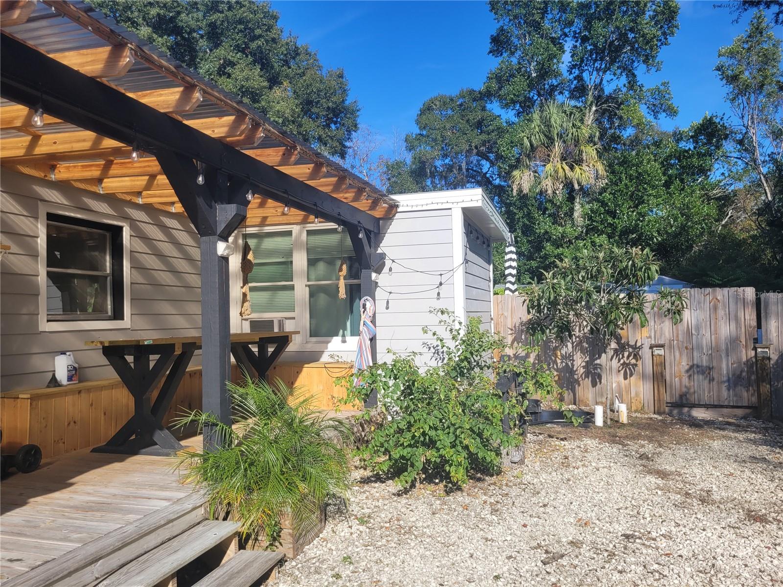 HICKORY HILL RETREATS UNIT 03 - Residential