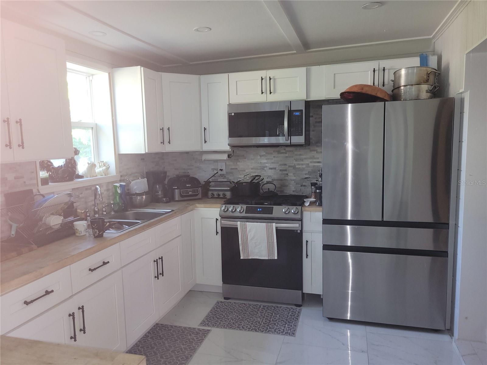 HICKORY HILL RETREATS UNIT 03 - Residential