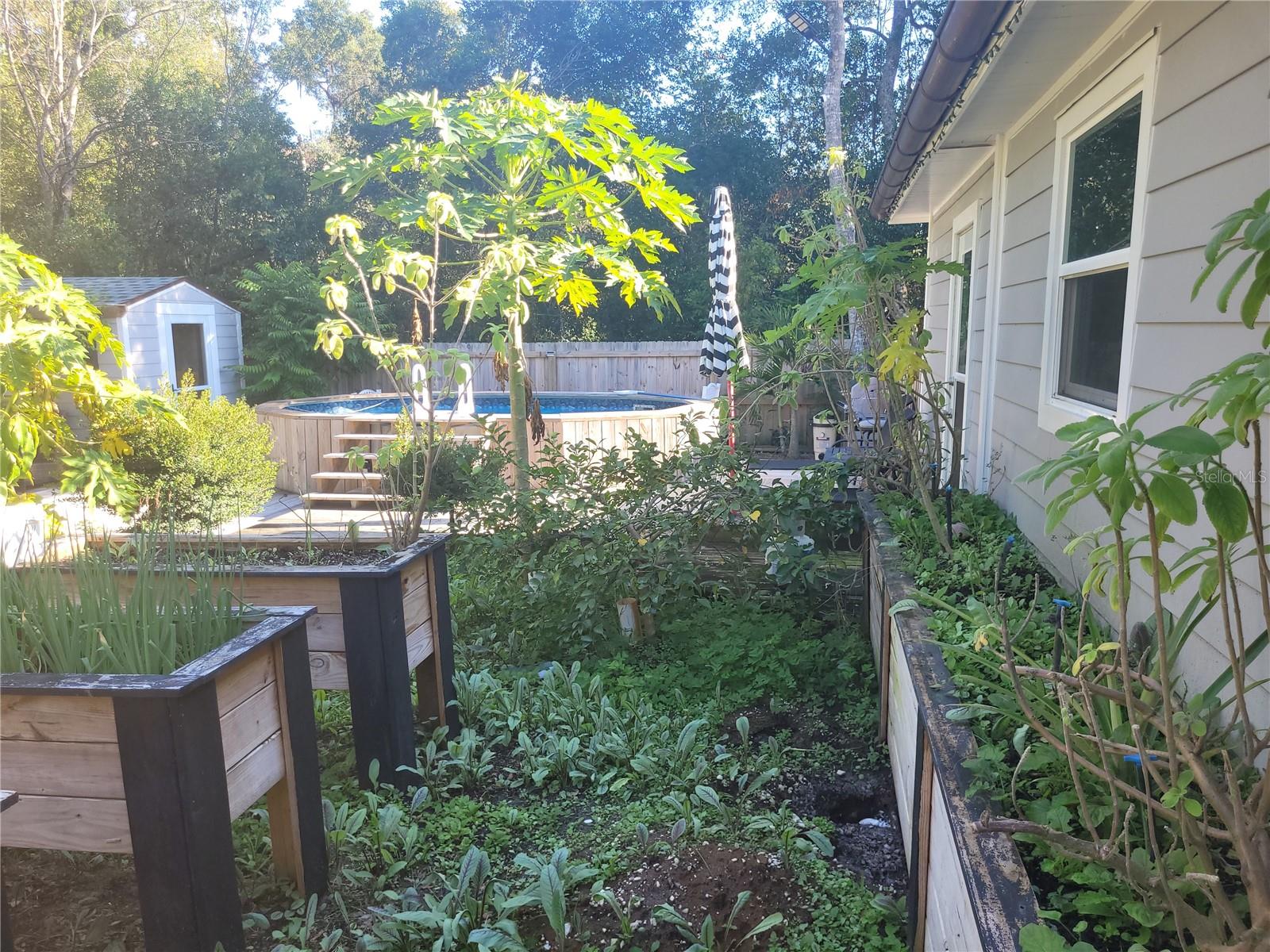 HICKORY HILL RETREATS UNIT 03 - Residential