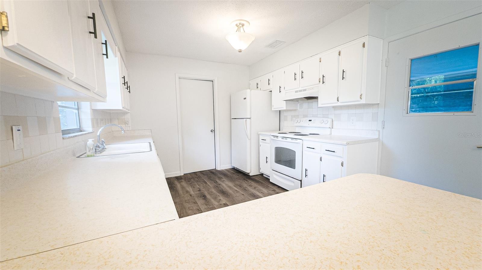 2104 NE 51ST PLACE