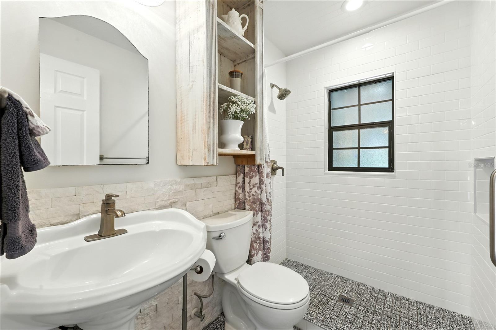 ANTONIO HUERTAS GRANT SUB - Residential