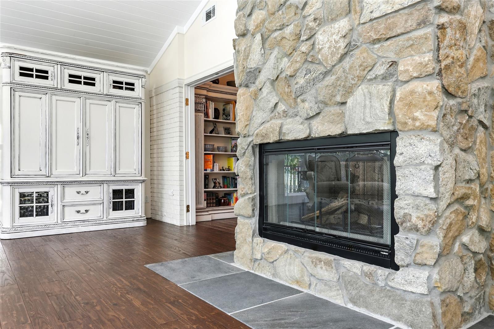 ANTONIO HUERTAS GRANT SUB - Residential