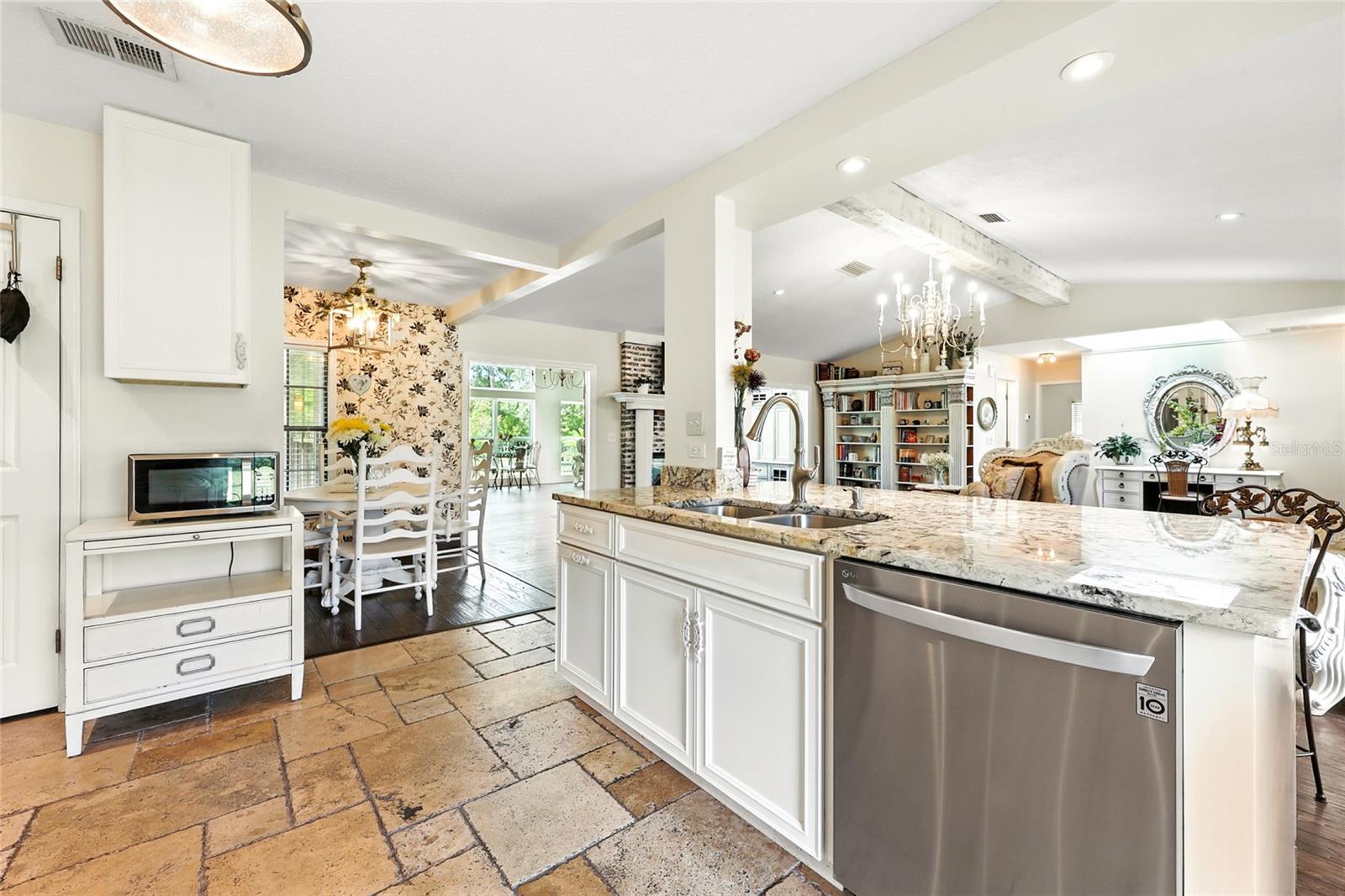 ANTONIO HUERTAS GRANT SUB - Residential