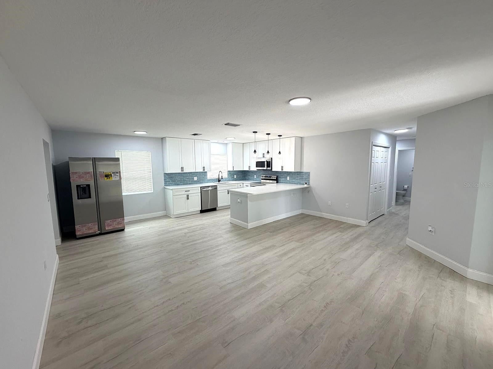 445 NW 10TH AVENUE