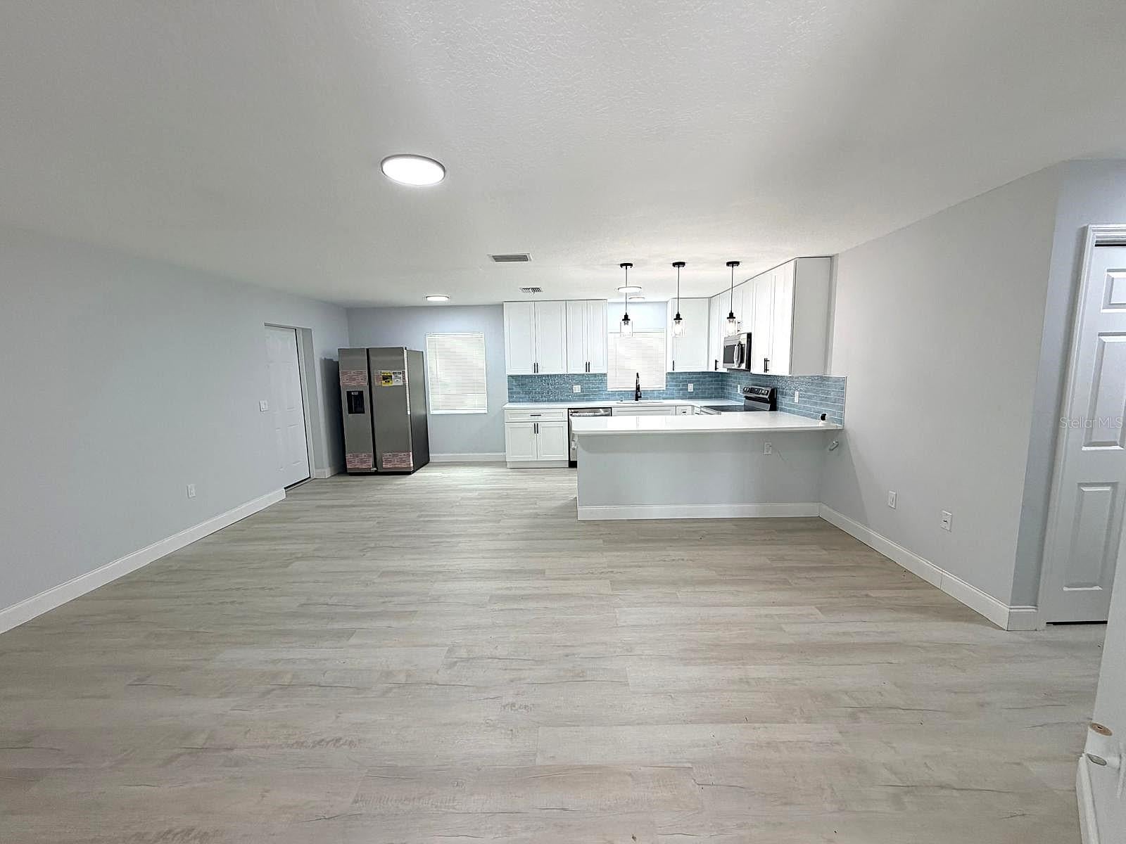 445 NW 10TH AVENUE