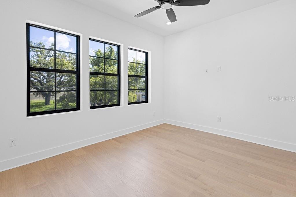 MAC FARLANE PARK - Residential