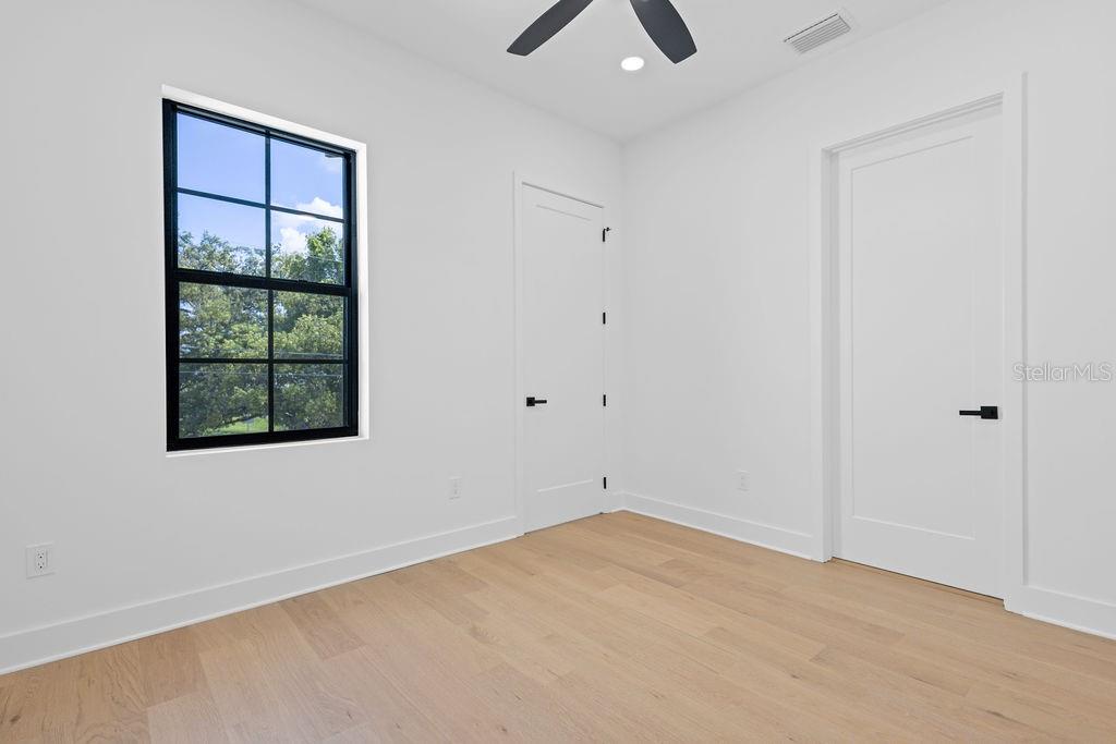 MAC FARLANE PARK - Residential