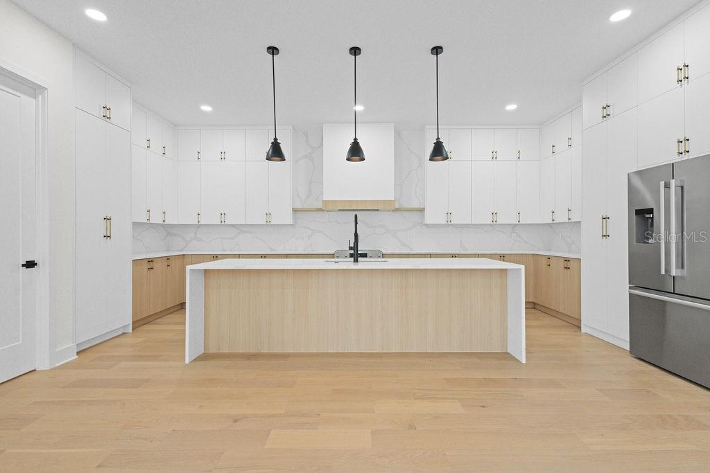MAC FARLANE PARK - Residential