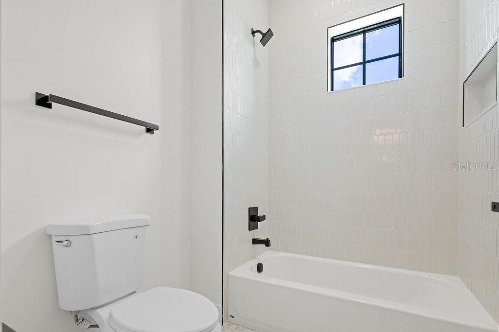 MAC FARLANE PARK - Residential