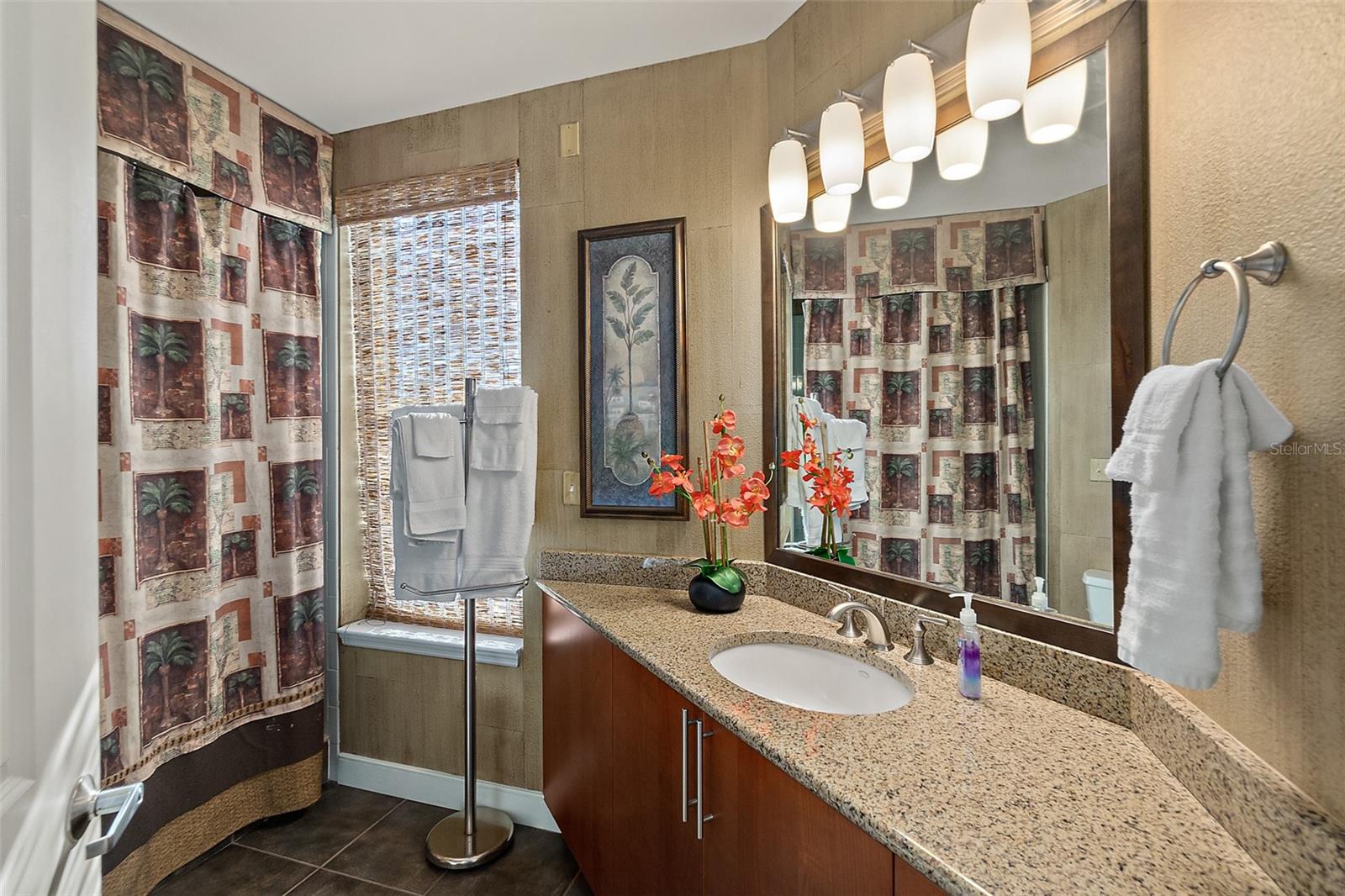 OCEAN VISTAS CONDO - Residential
