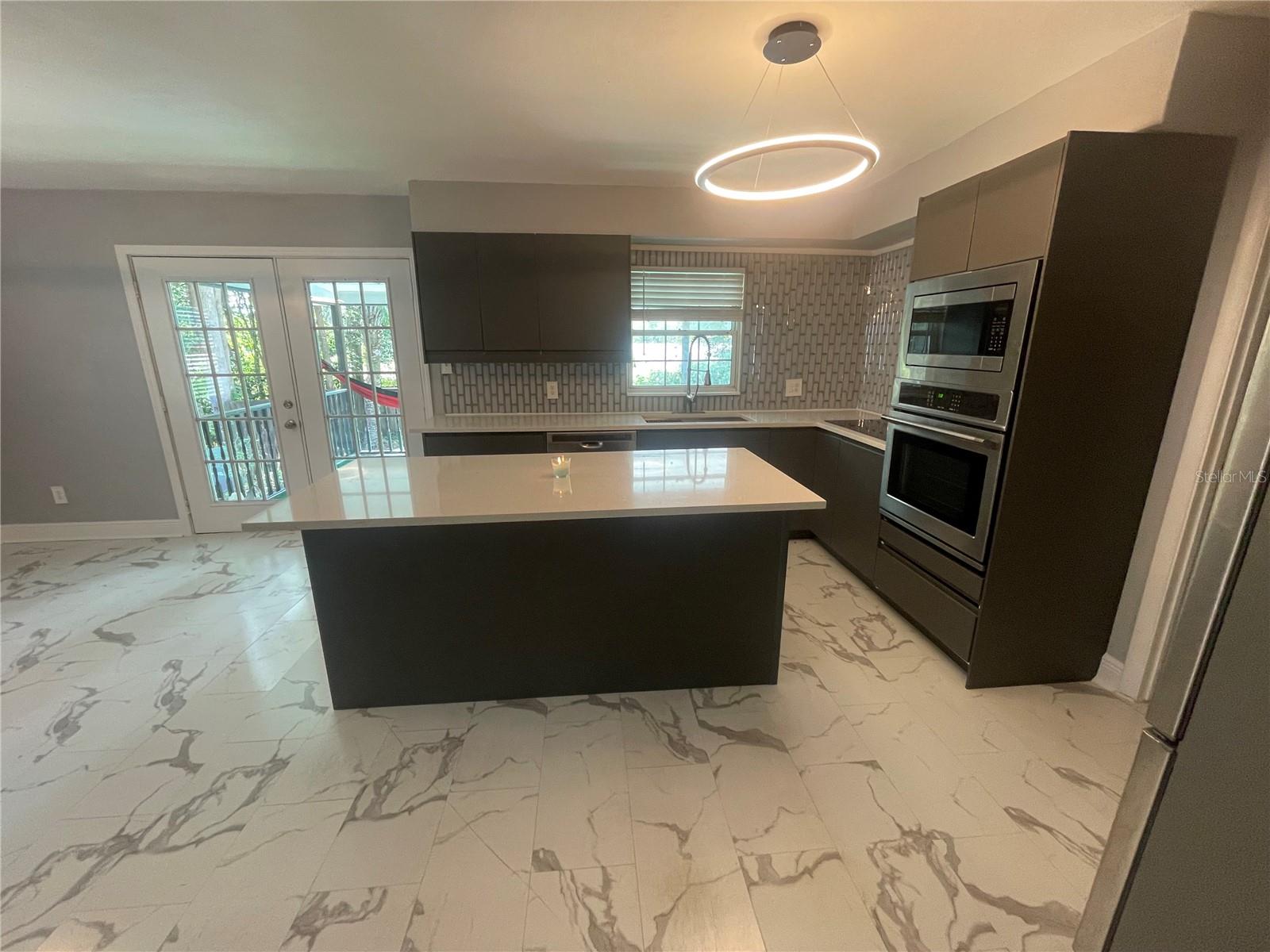 MISSIONWOOD - Residential