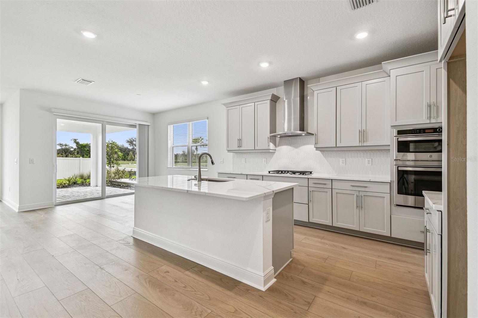 7576 NIGHTHAWK DRIVE