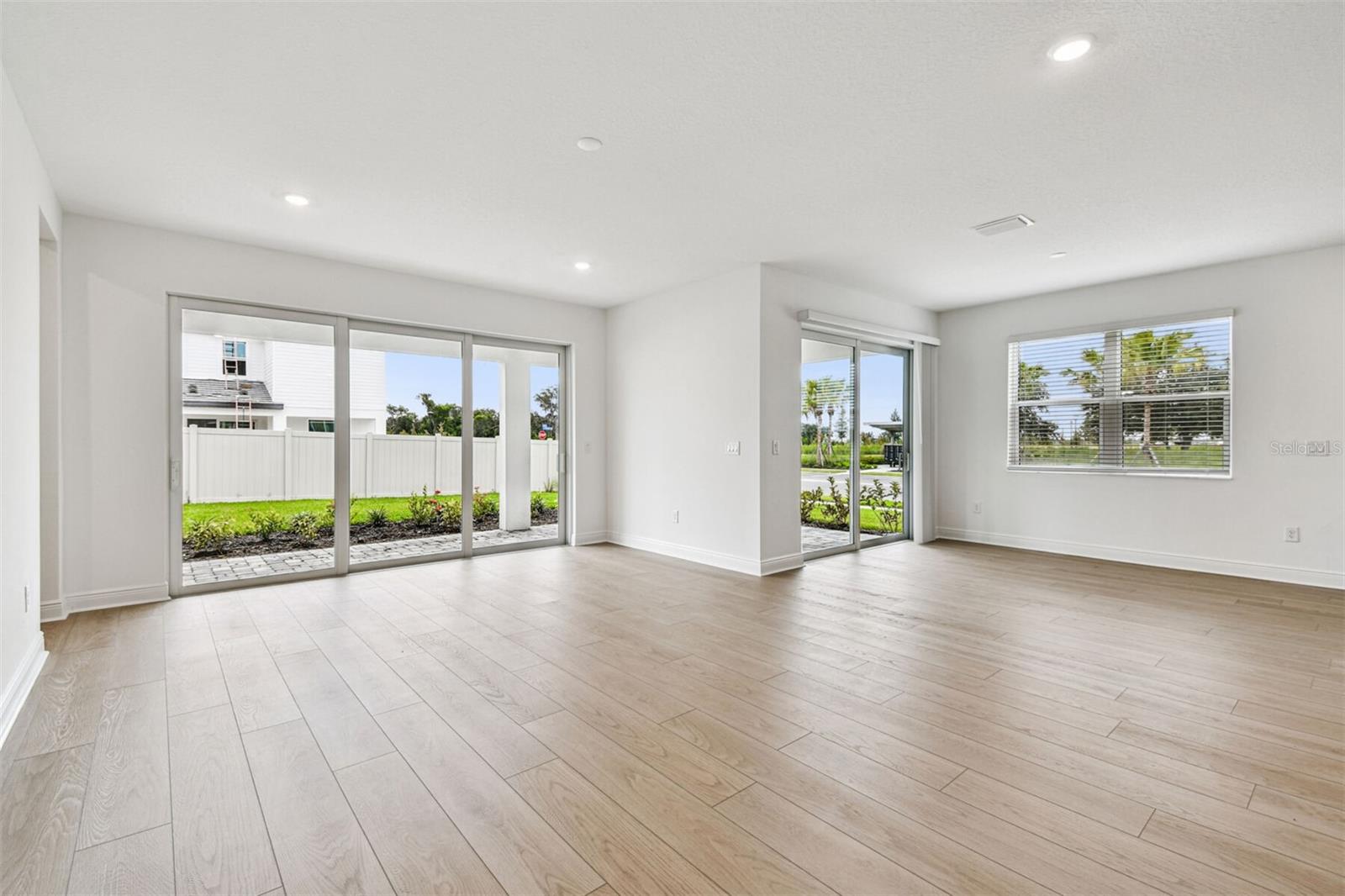 7576 NIGHTHAWK DRIVE