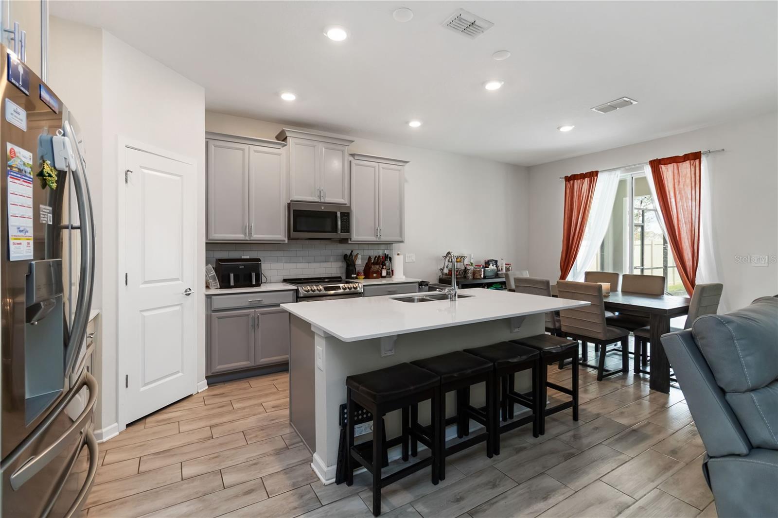 5333 AMERSHAM LANE