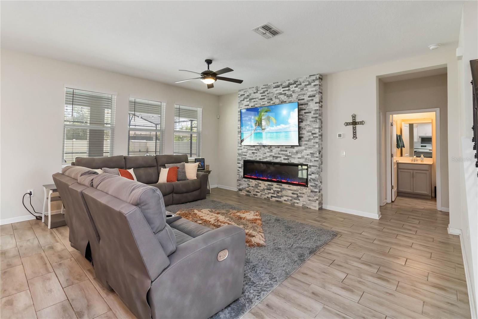 5333 AMERSHAM LANE