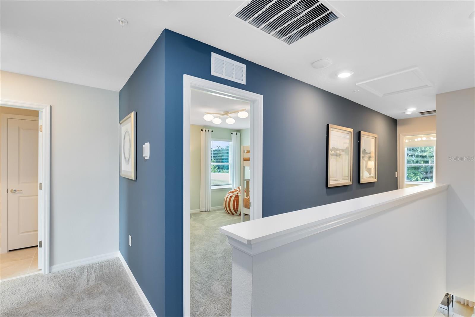 HARBOR SQUARE - Residential