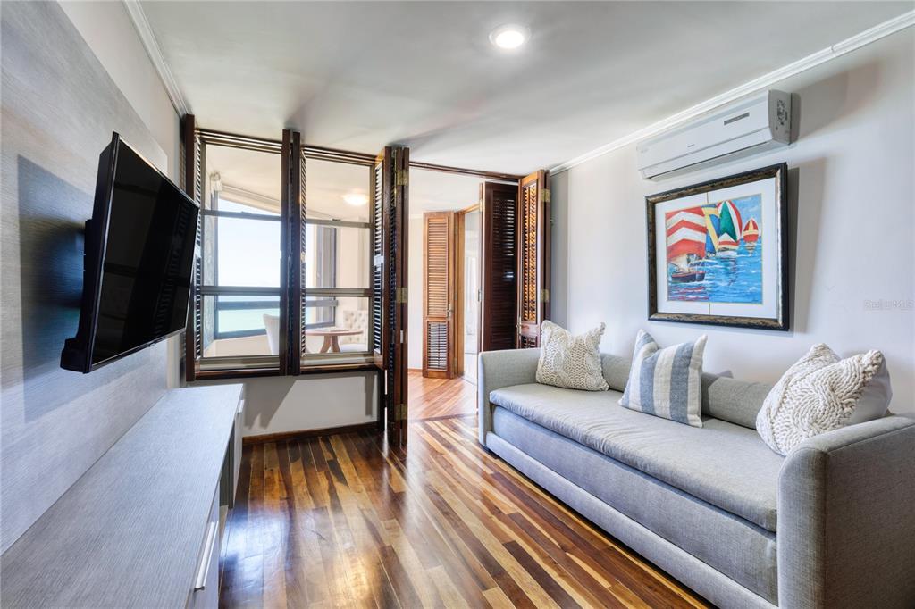 ISLA VERDE - Residential