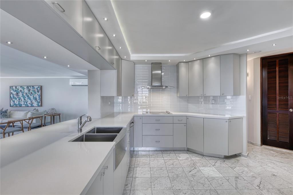 ISLA VERDE - Residential