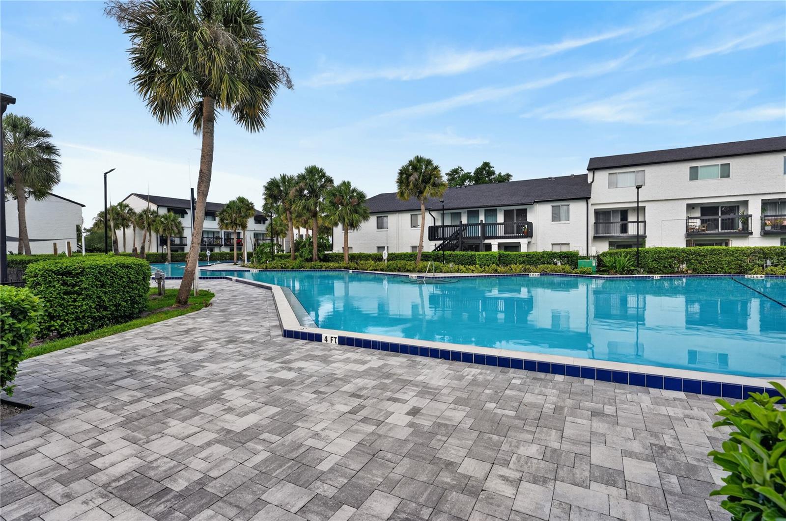 AVALON CONDO - Residential
