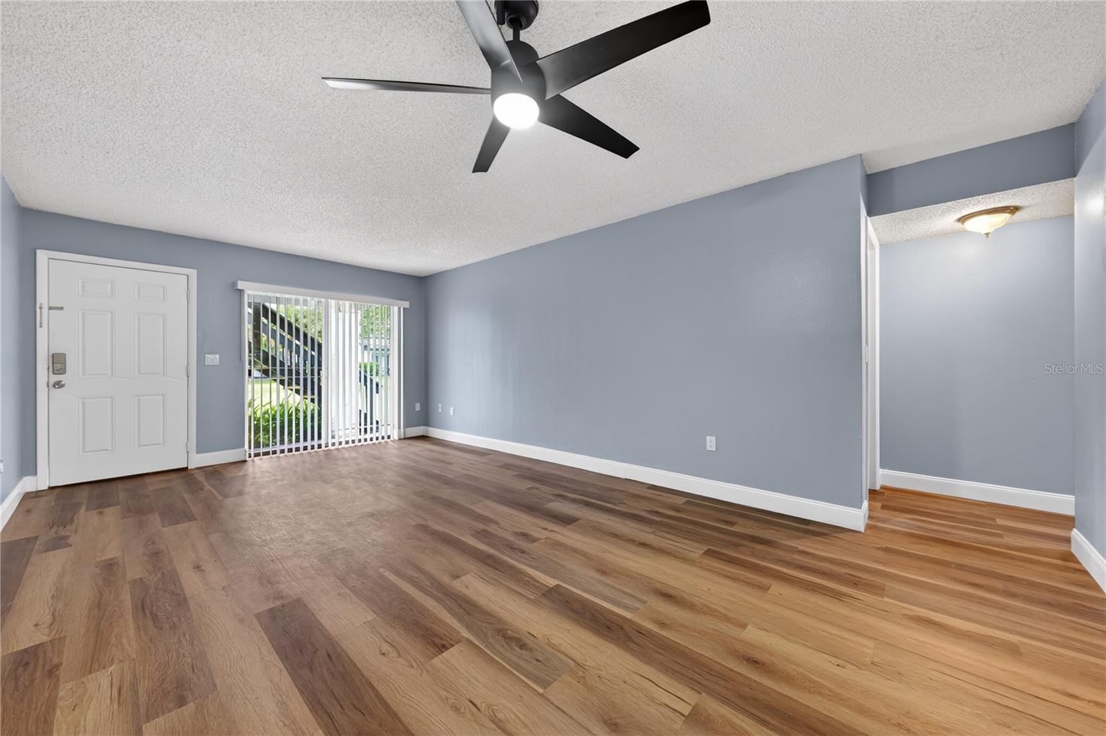 AVALON CONDO - Residential