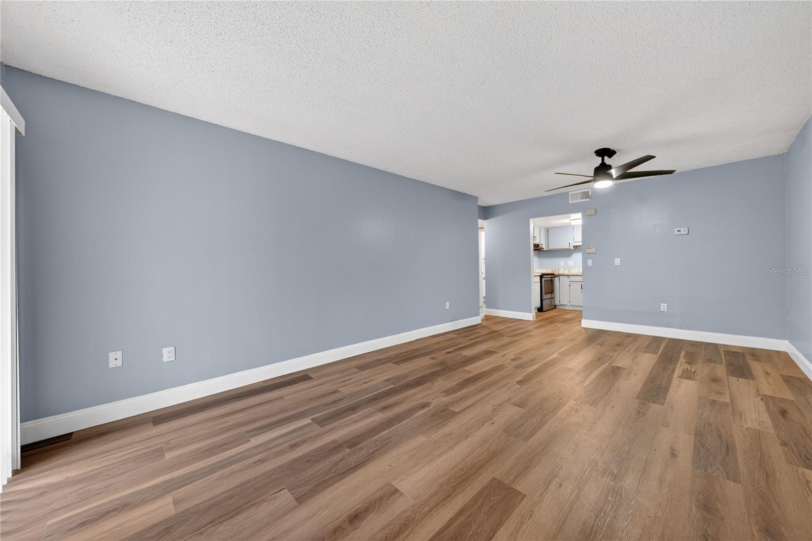 4205 S. SEMORAN BLVD 11