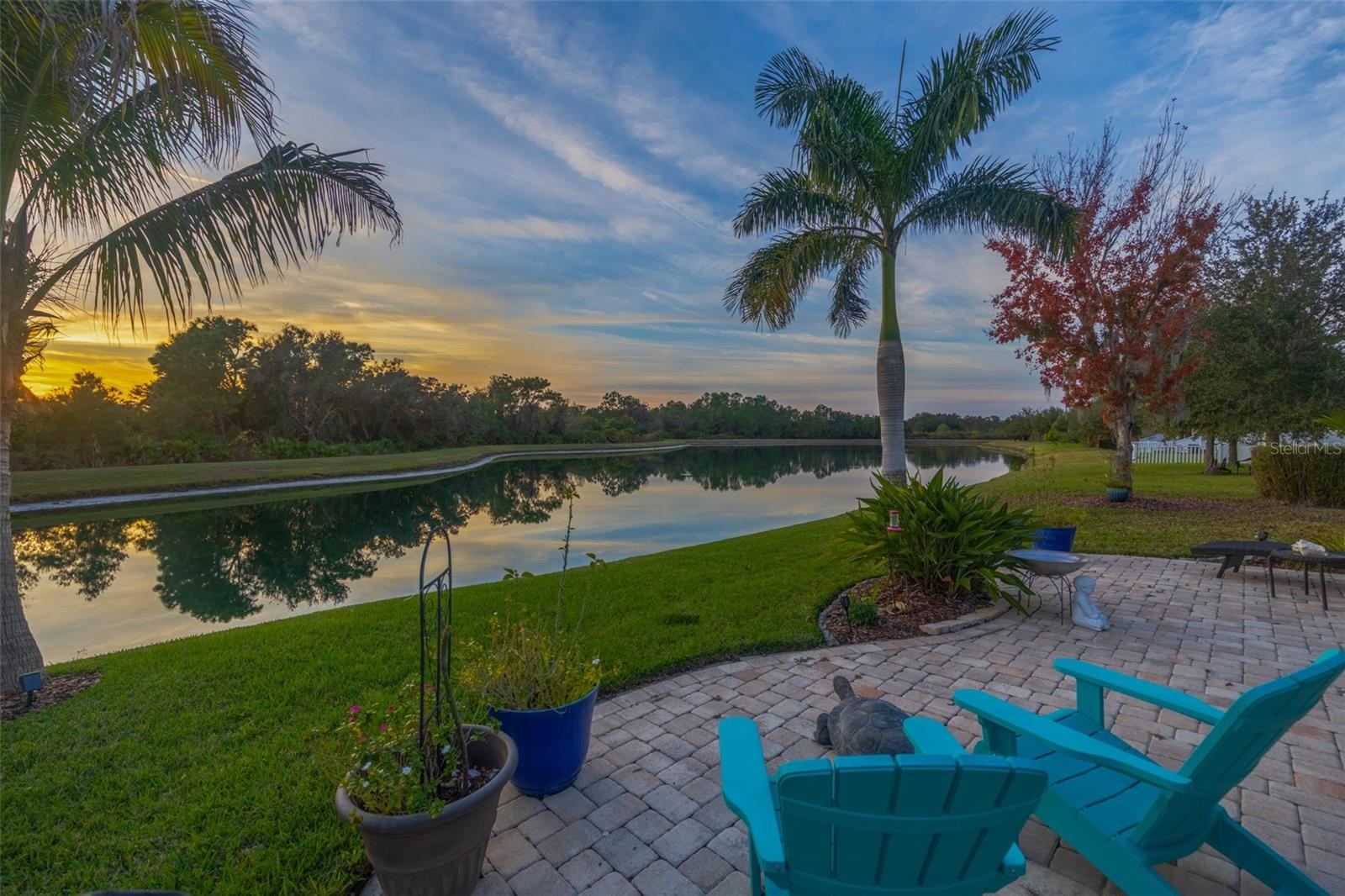 AVALON PARK - Residential