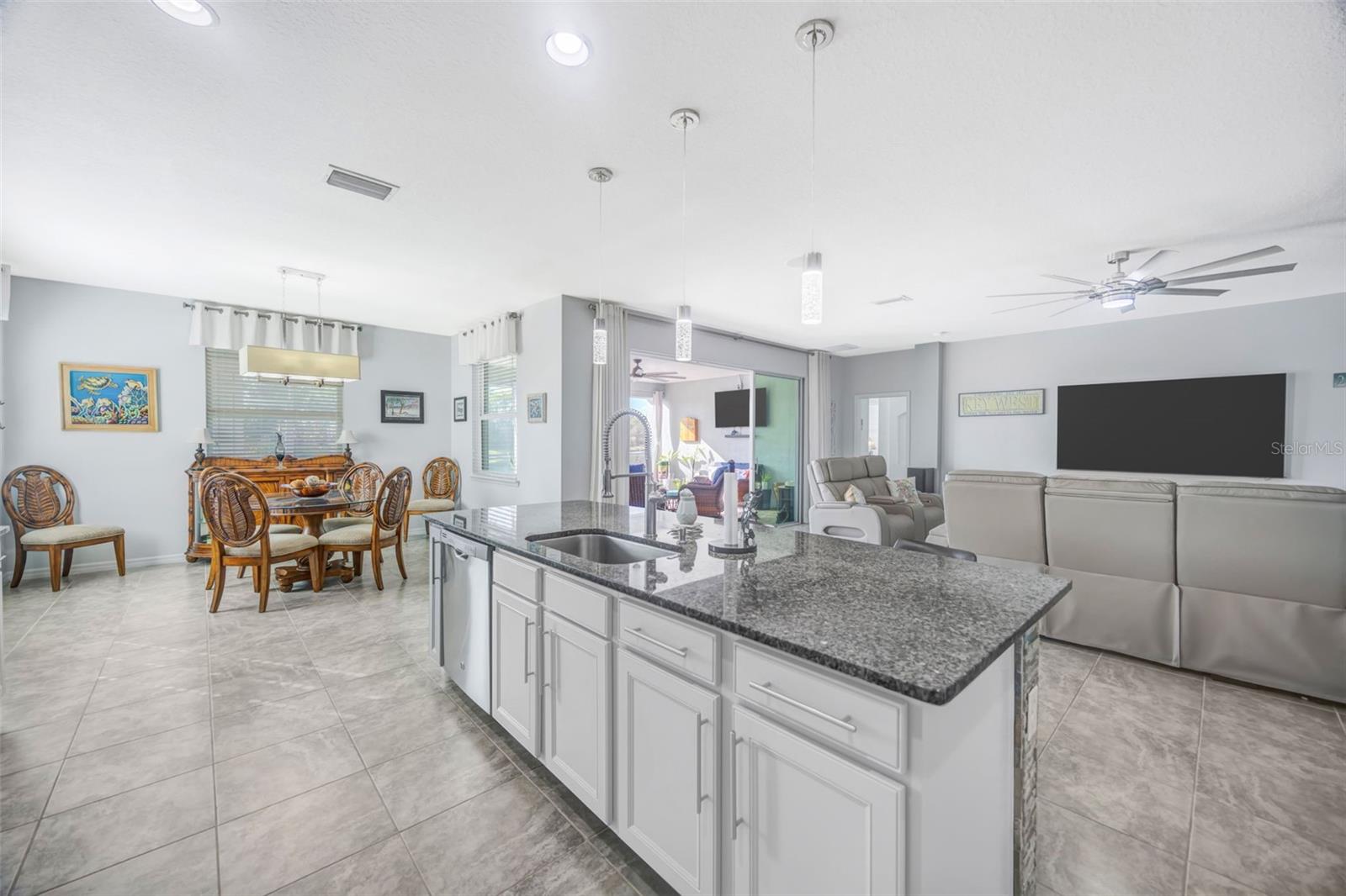 AVALON PARK - Residential