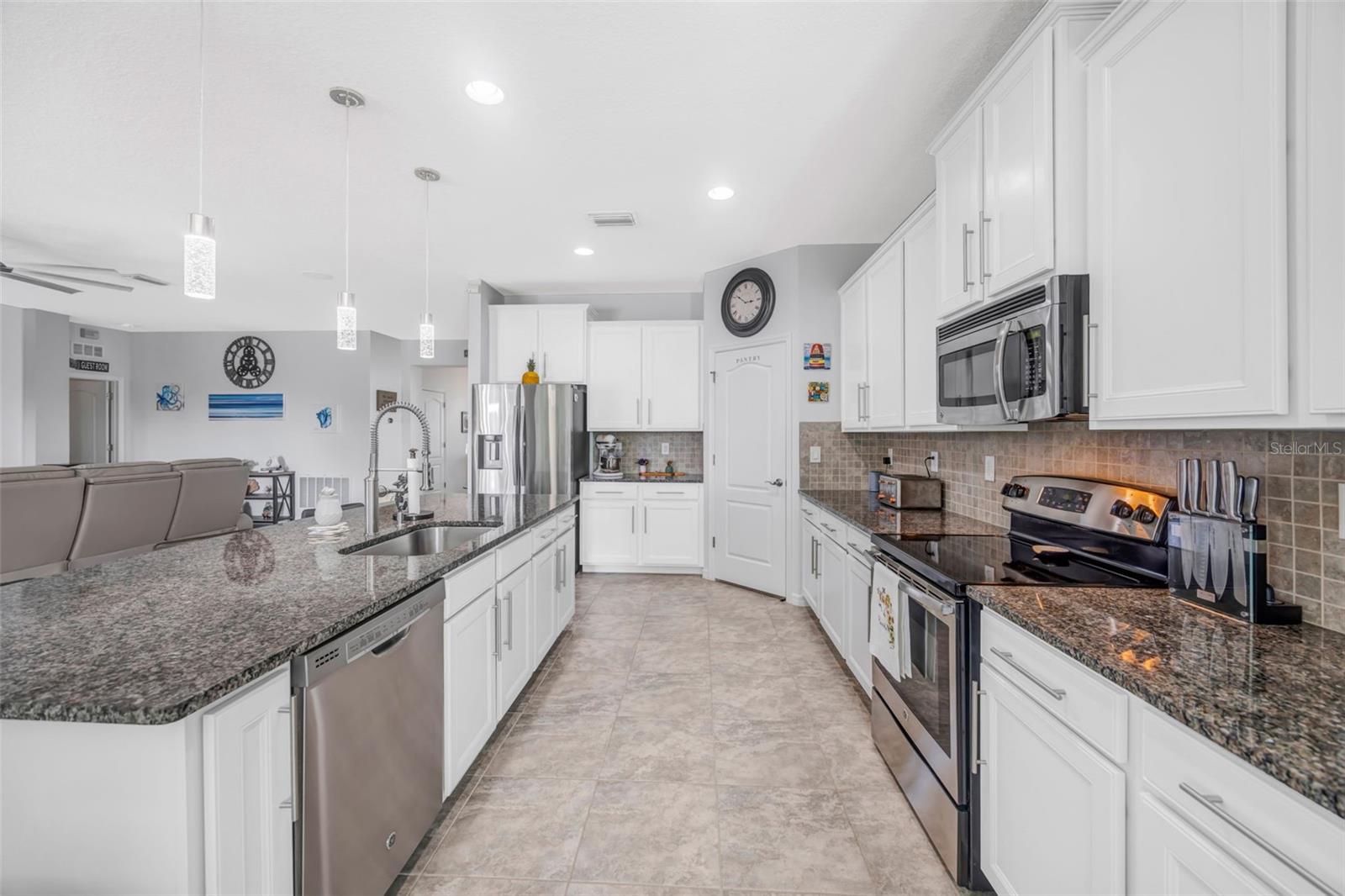 AVALON PARK - Residential