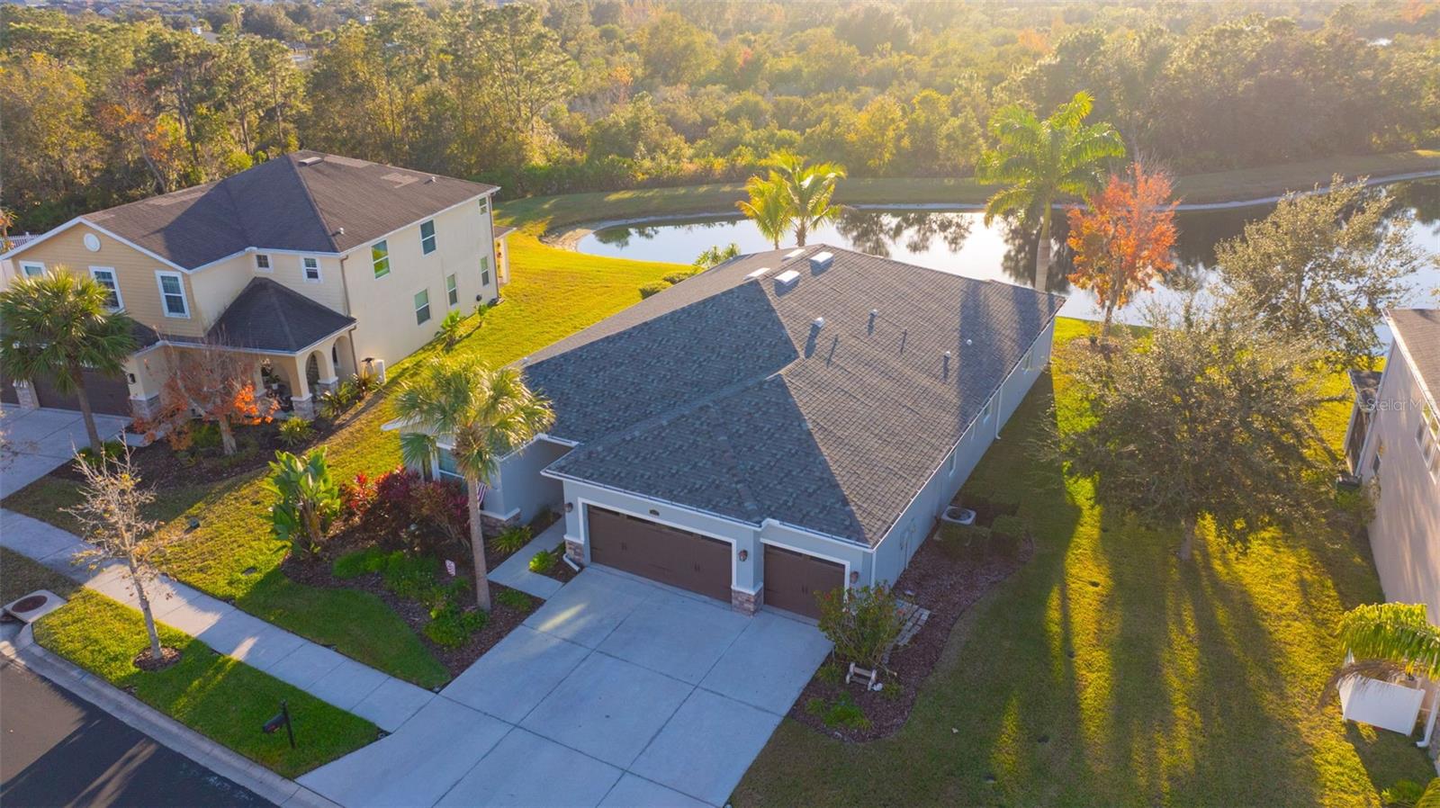 AVALON PARK - Residential