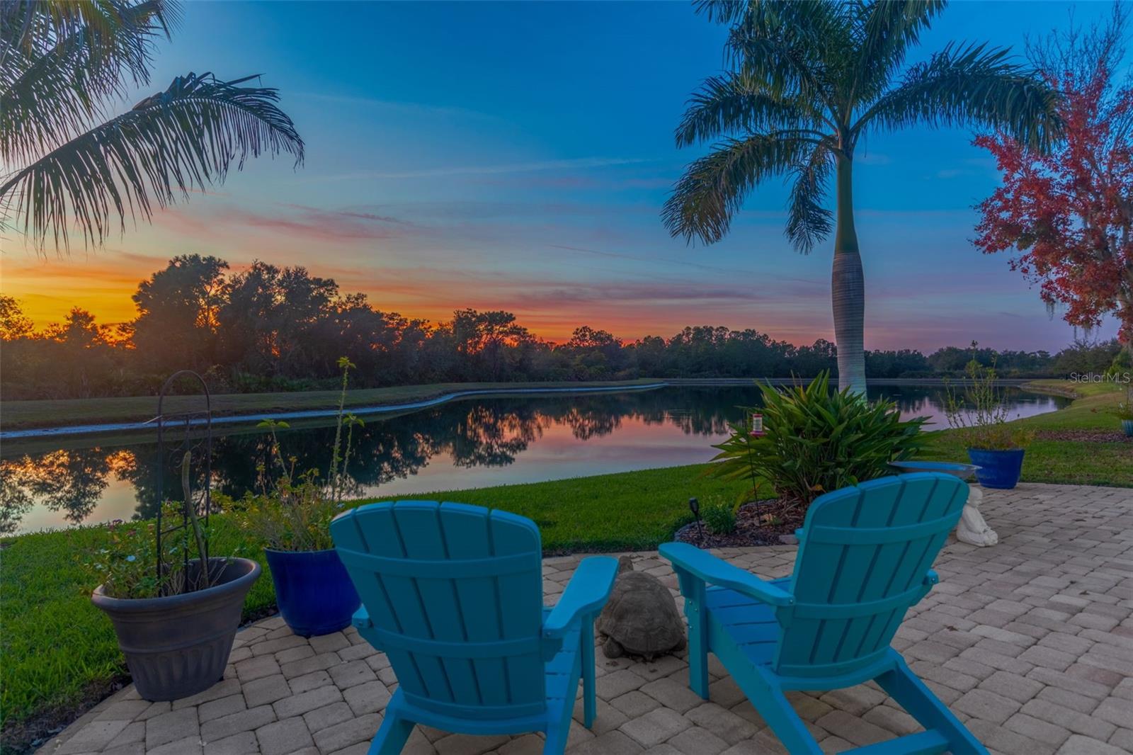 AVALON PARK - Residential