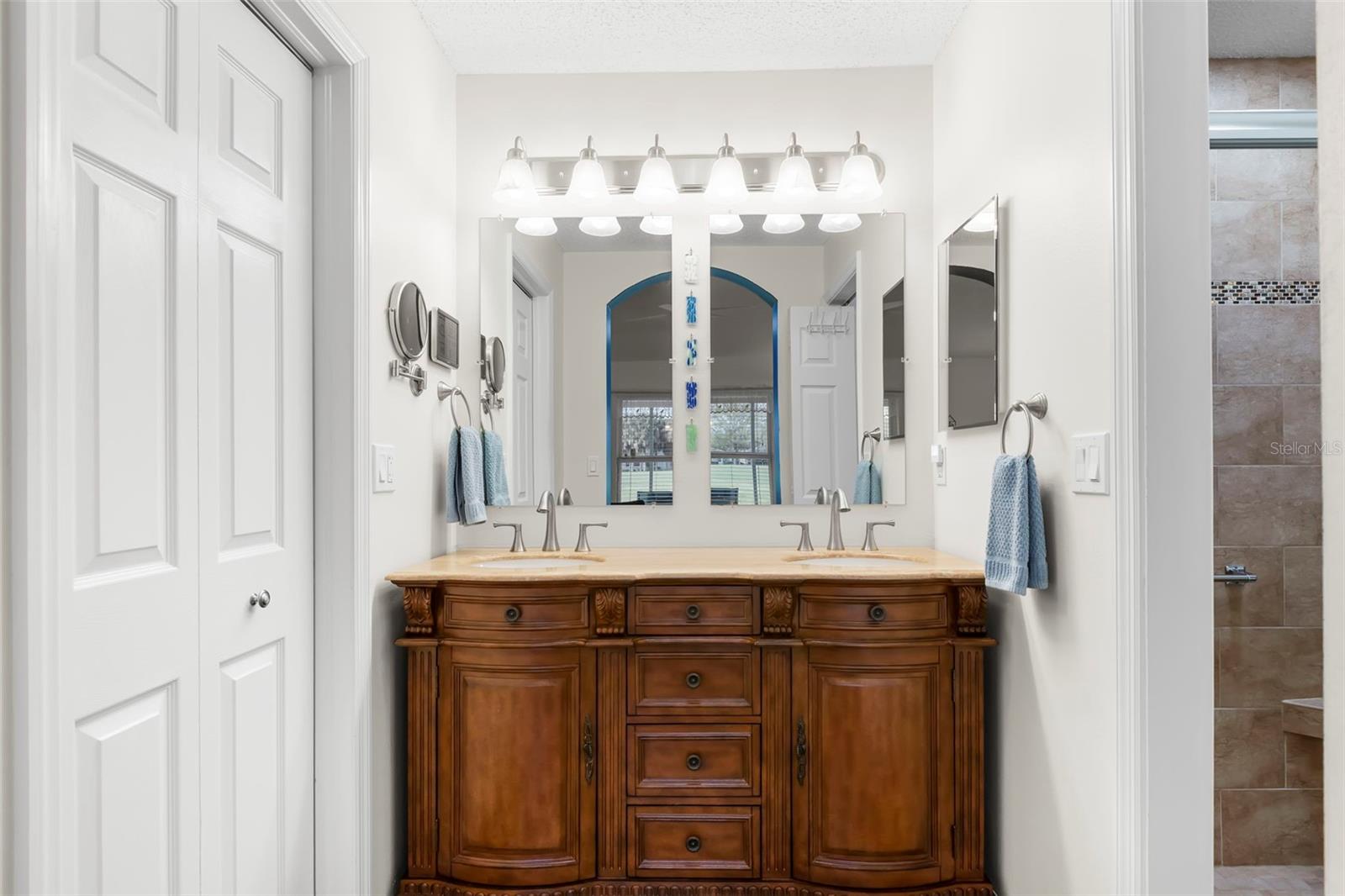 DEVONSHIRE CONDO - Residential