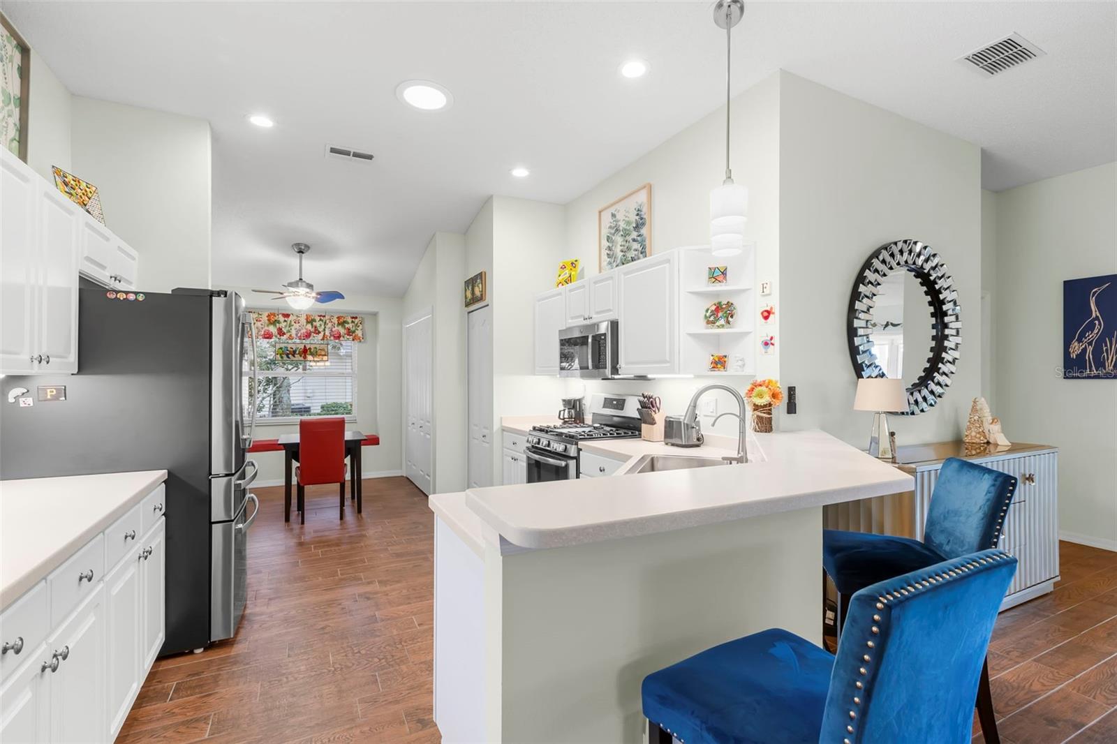 DEVONSHIRE CONDO - Residential