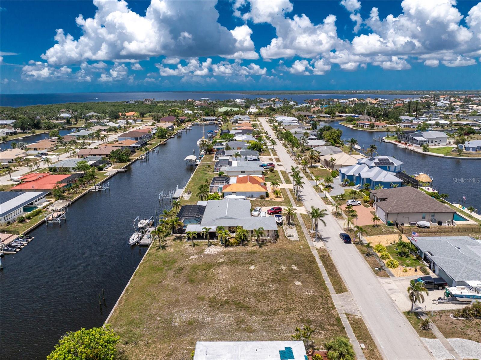 PORT CHARLOTTE SEC 040 - Land