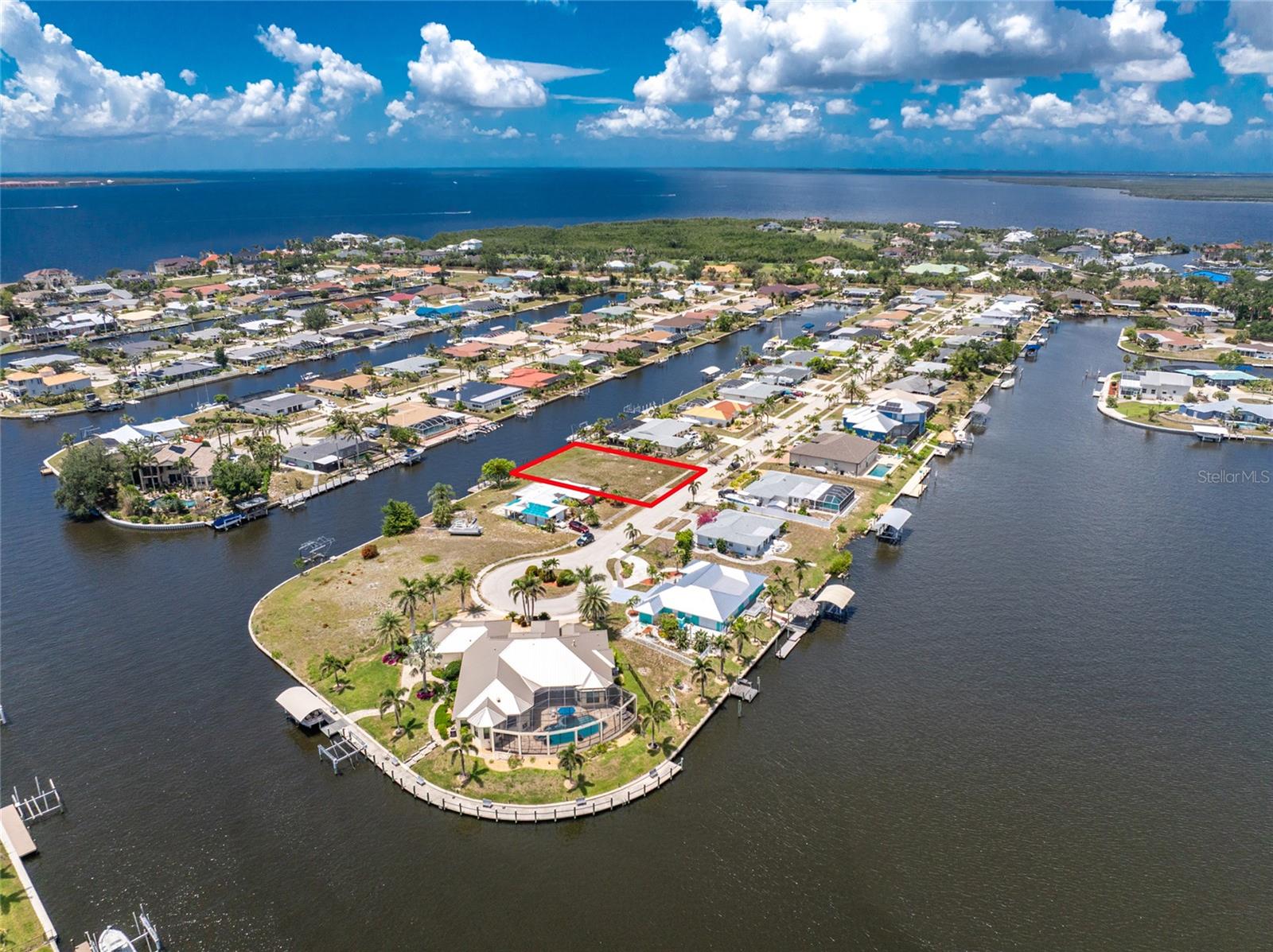PORT CHARLOTTE SEC 040 - Land