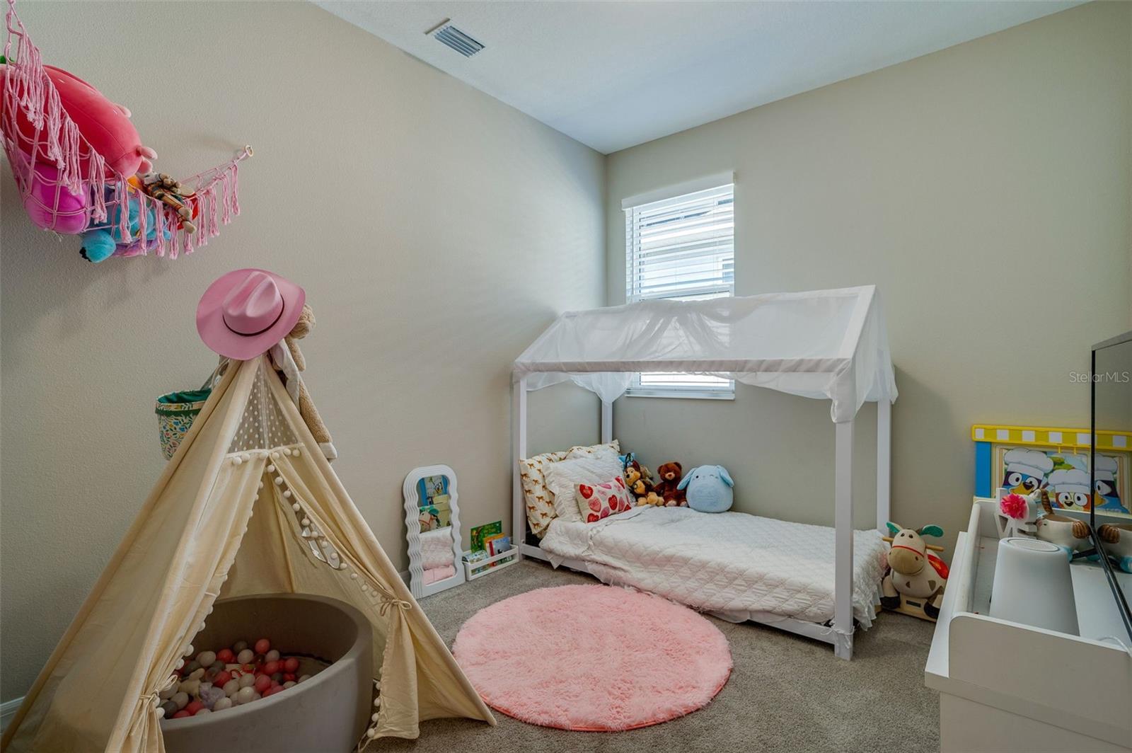 RESREVE/VICTORIA PH 2 - Residential