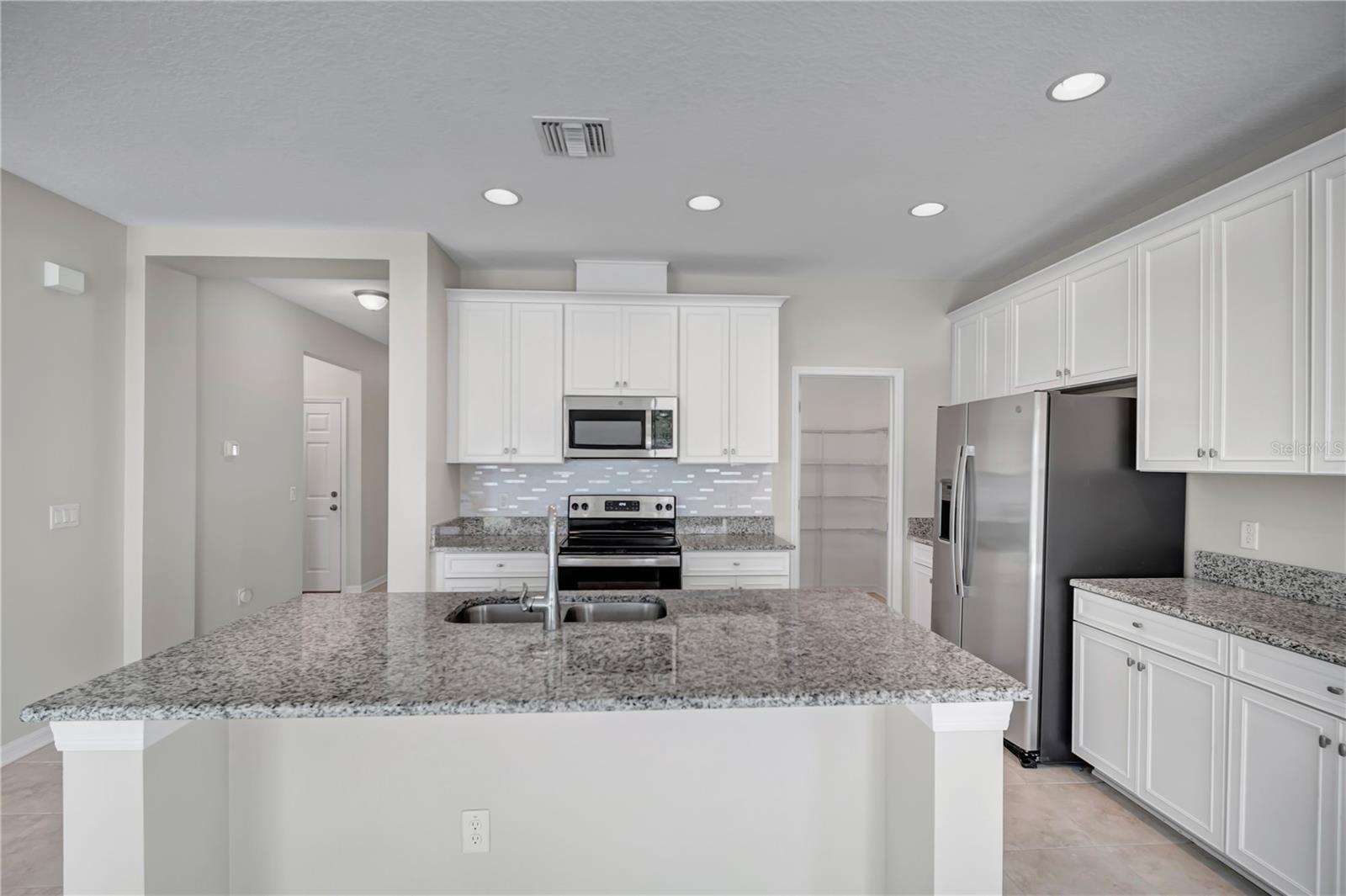 EPPERSON RANCH SOUTH PH 3B & - Residential