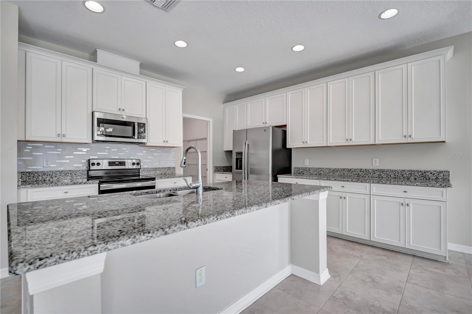 EPPERSON RANCH SOUTH PH 3B & - Residential