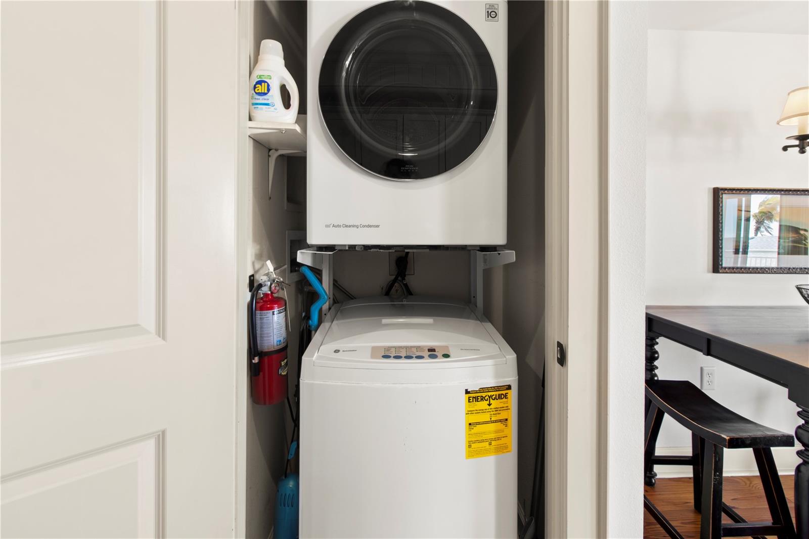 MAINSAIL BEACH INN - Residential