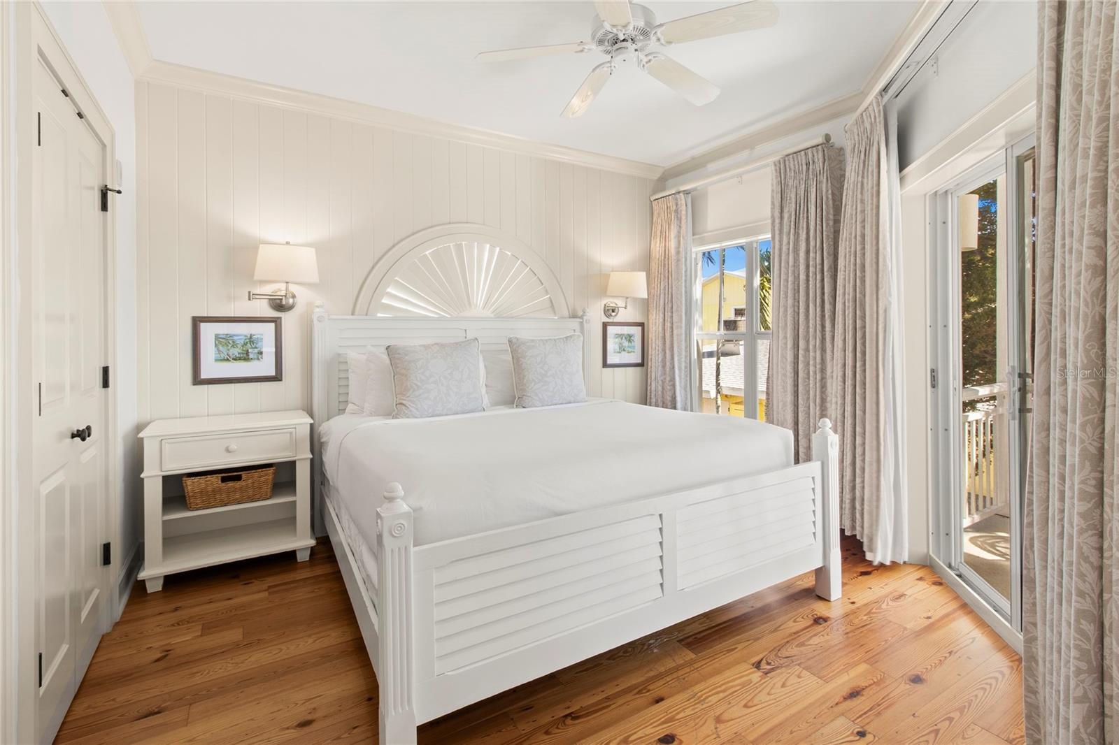 MAINSAIL BEACH INN - Residential