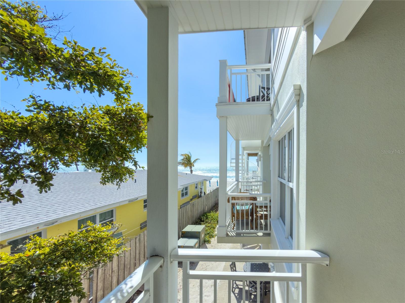 MAINSAIL BEACH INN - Residential