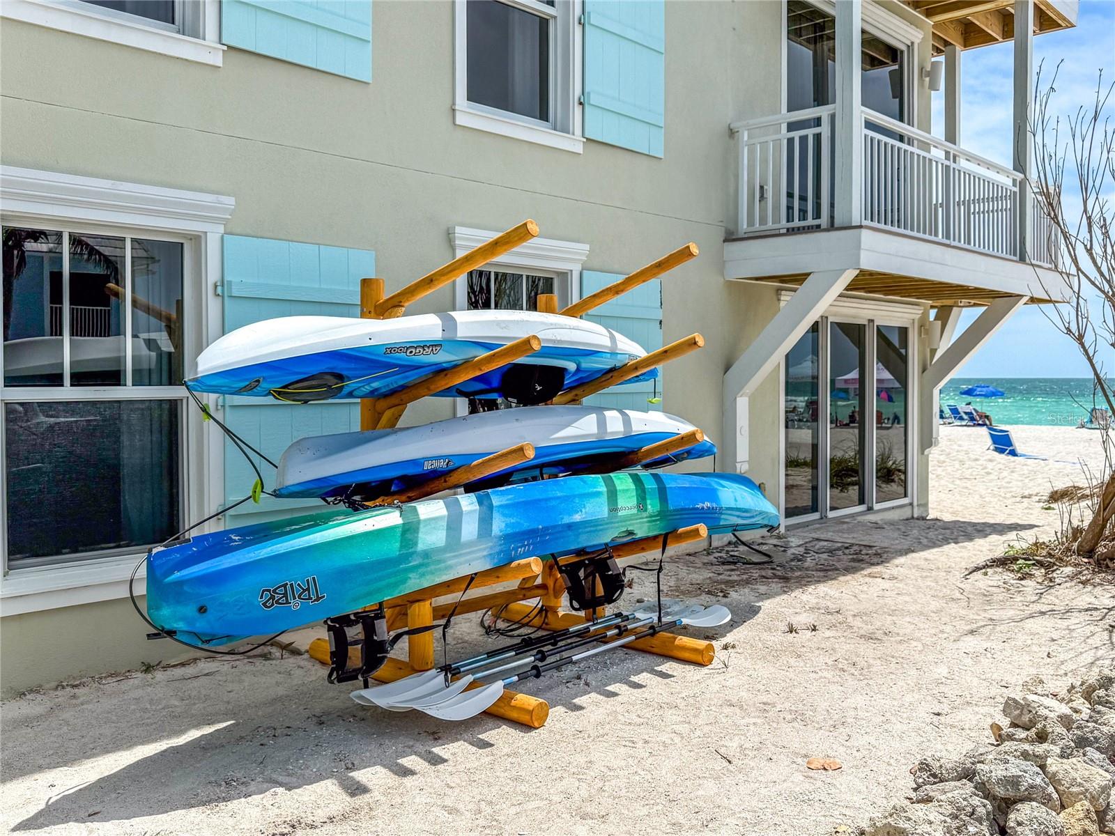 MAINSAIL BEACH INN - Residential