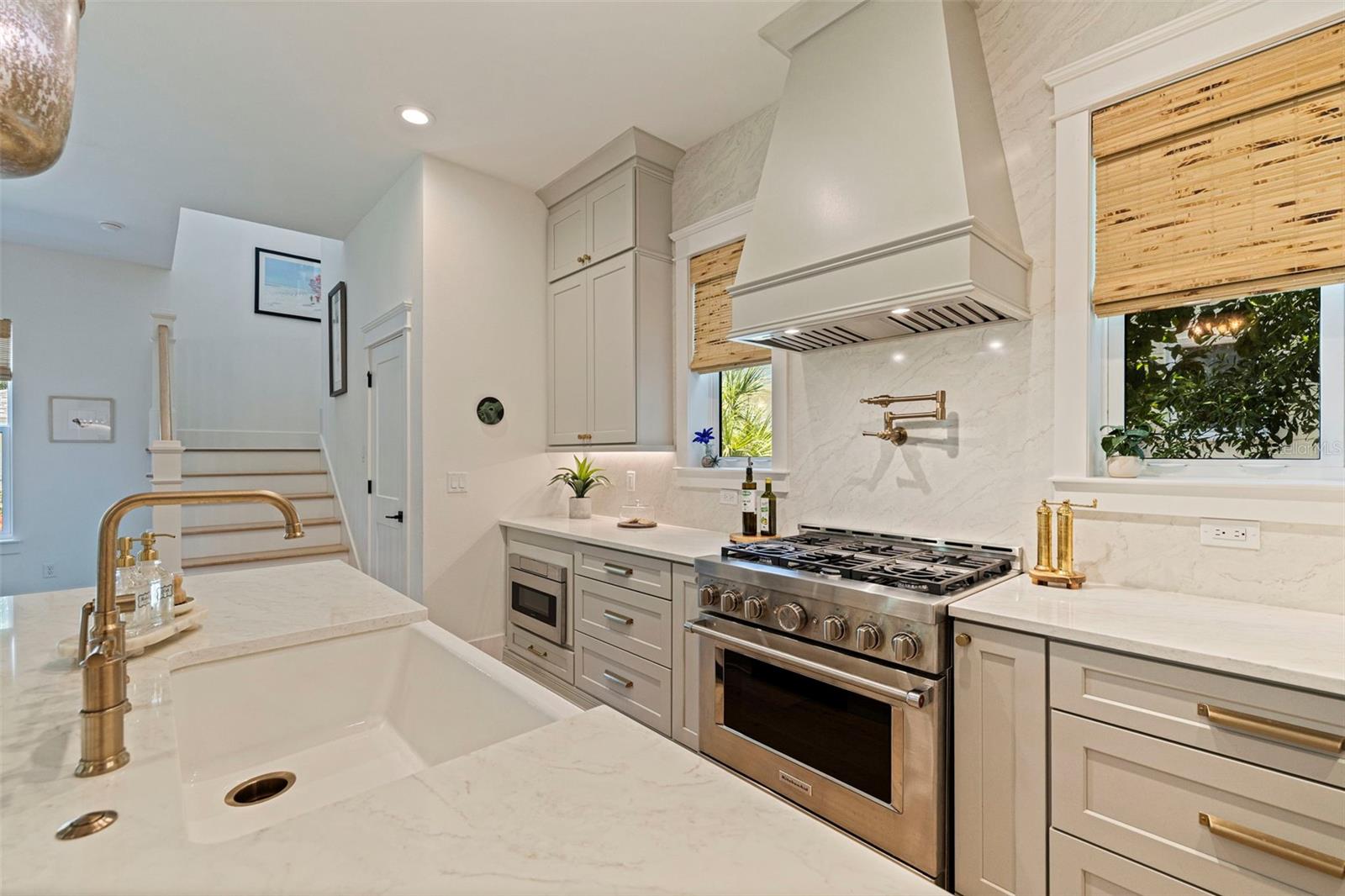 610 5TH STREET N