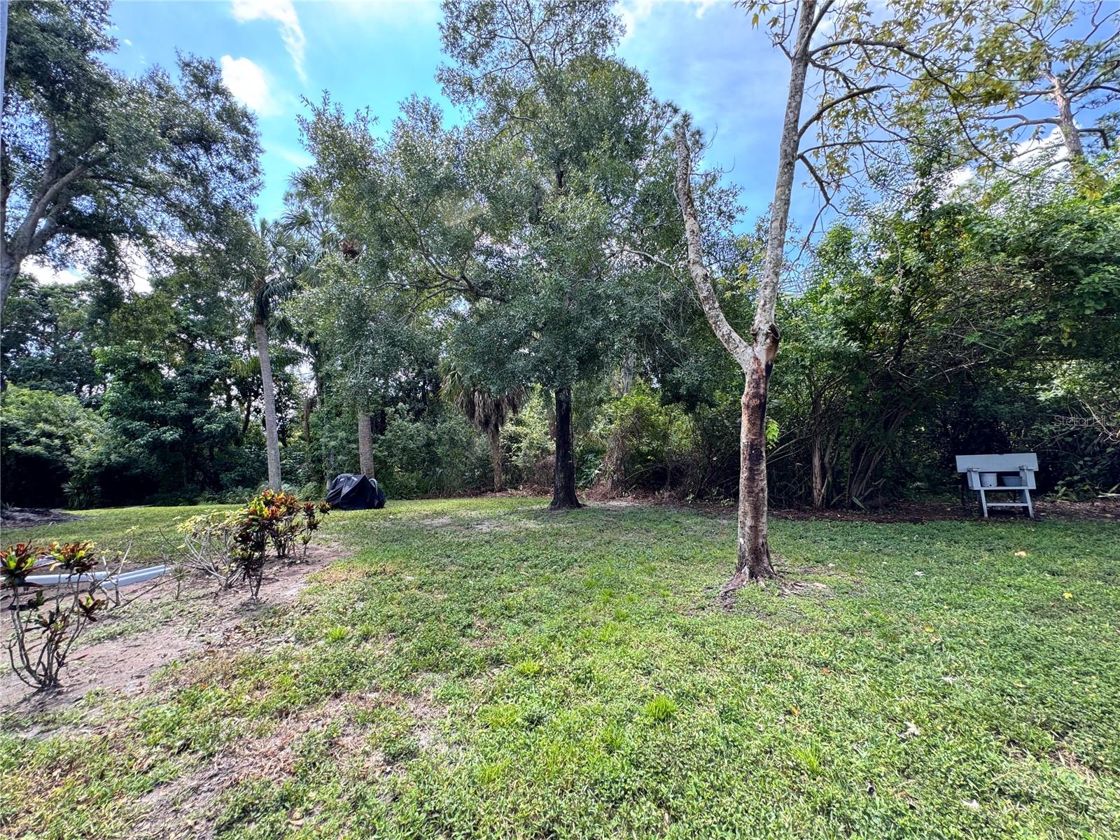 MIRROR LAKE CONDO SEC 2 - Residential Lease