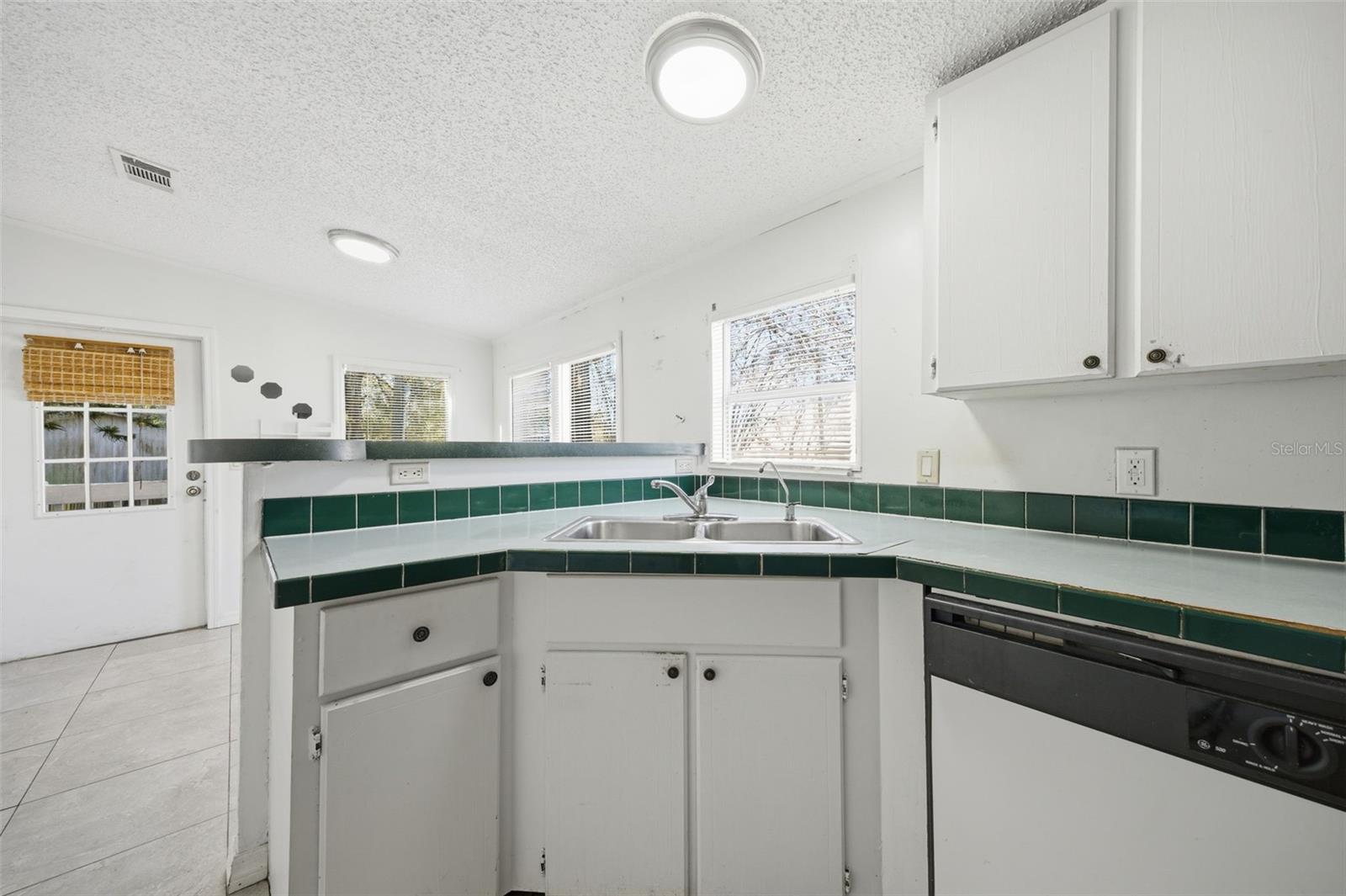 NORTH END TERRACE - Residential Income